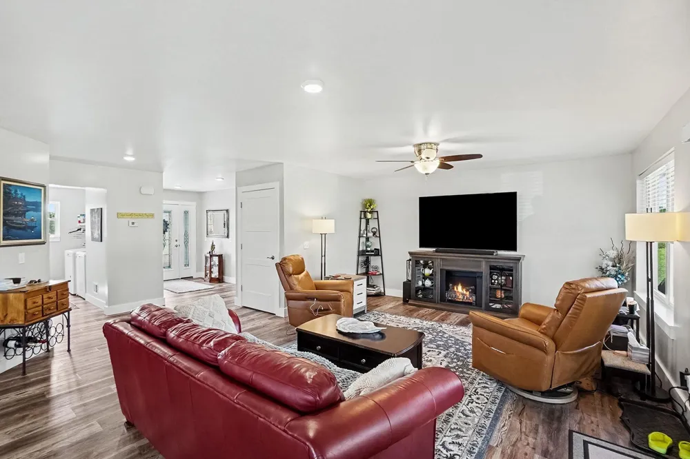 1501 Whitepine Court Deerfield Township, MI 48858