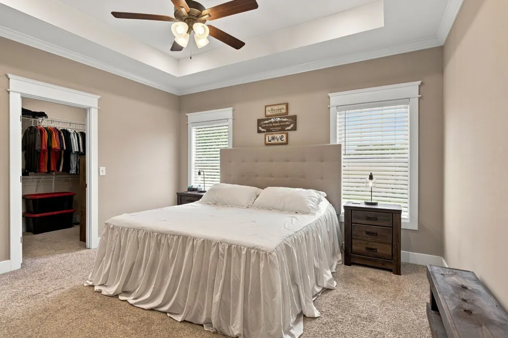 6023 W Mayflower Ct Greenbrier, TN 37073