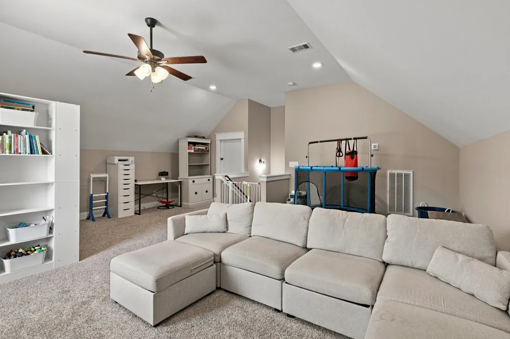 6023 W Mayflower Ct Greenbrier, TN 37073