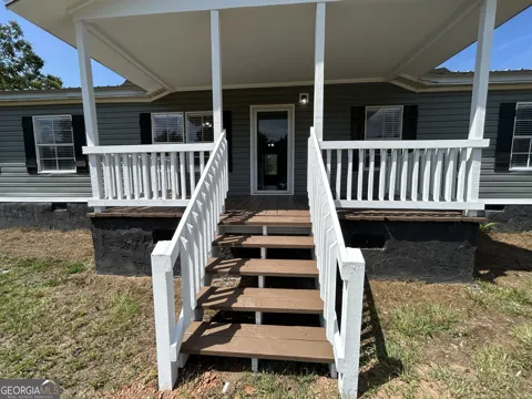 456 Henry Mitchell Dr NE