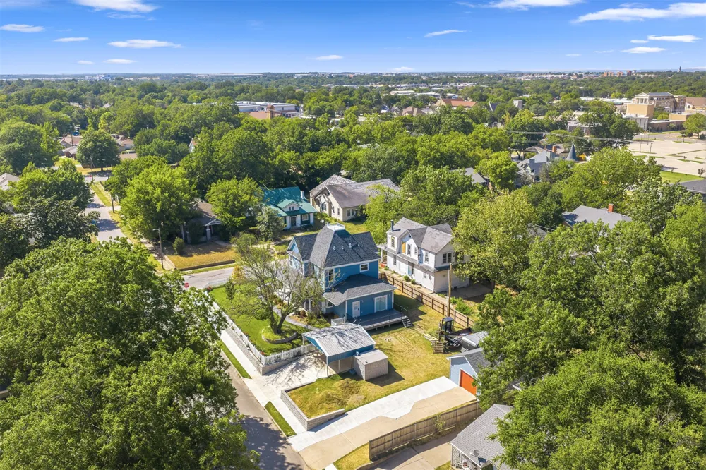224 C STREET SW Ardmore, OK 73401