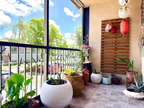 4147 NW 90TH AVENUE #207