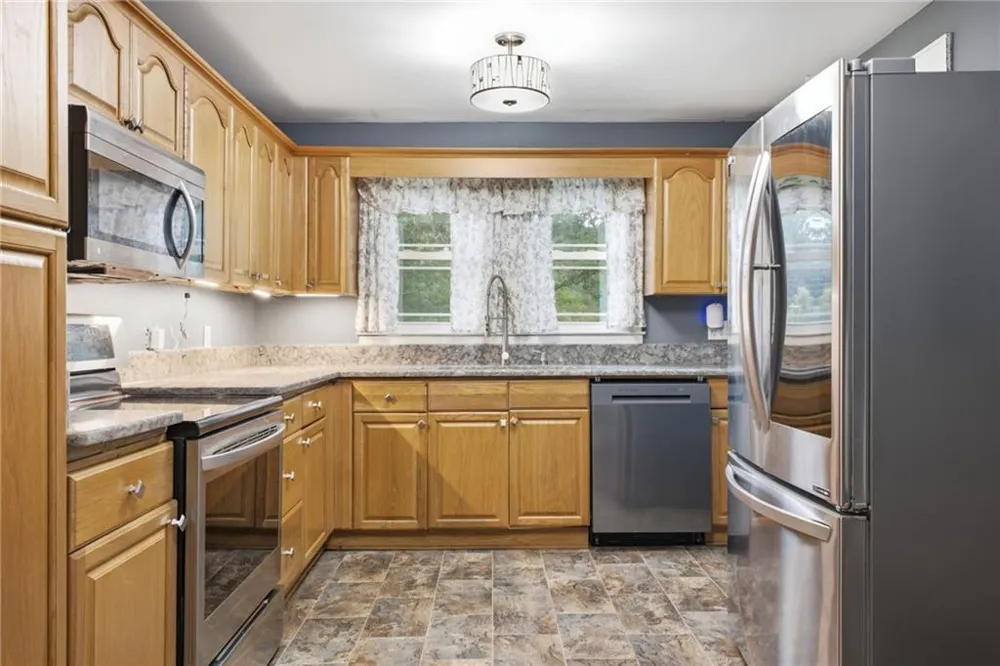 38 Nelson Street SE Silver Creek, GA 30173