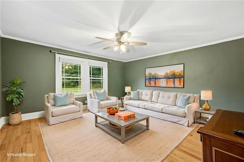 38 Nelson Street SE Silver Creek, GA 30173
