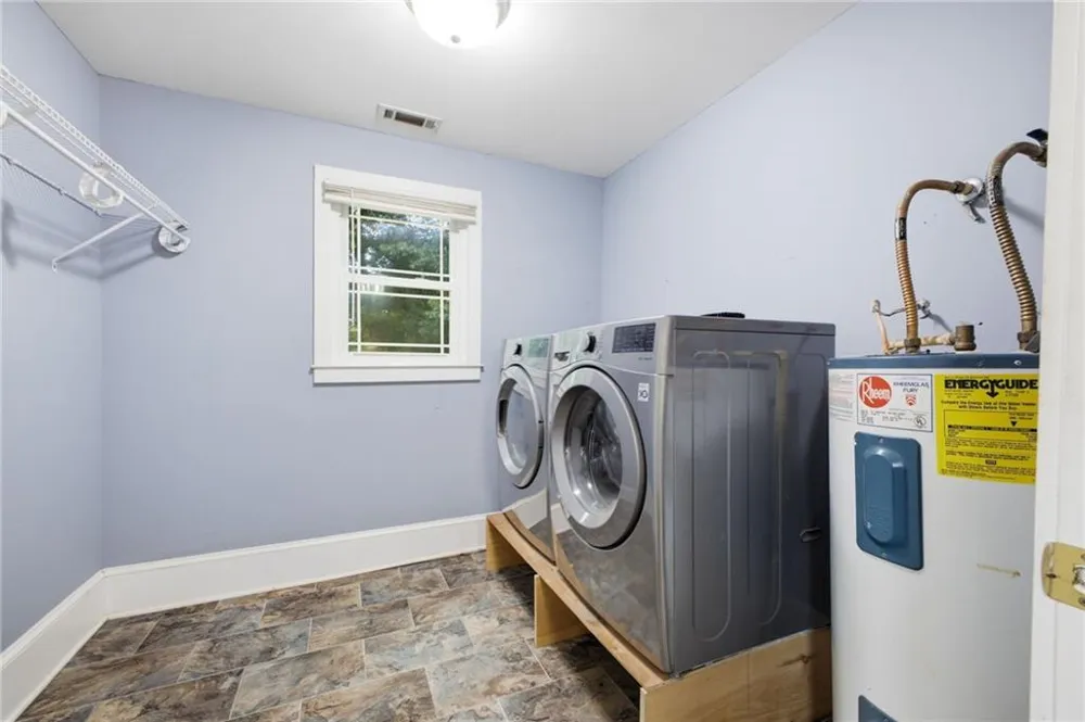 38 Nelson Street SE Silver Creek, GA 30173