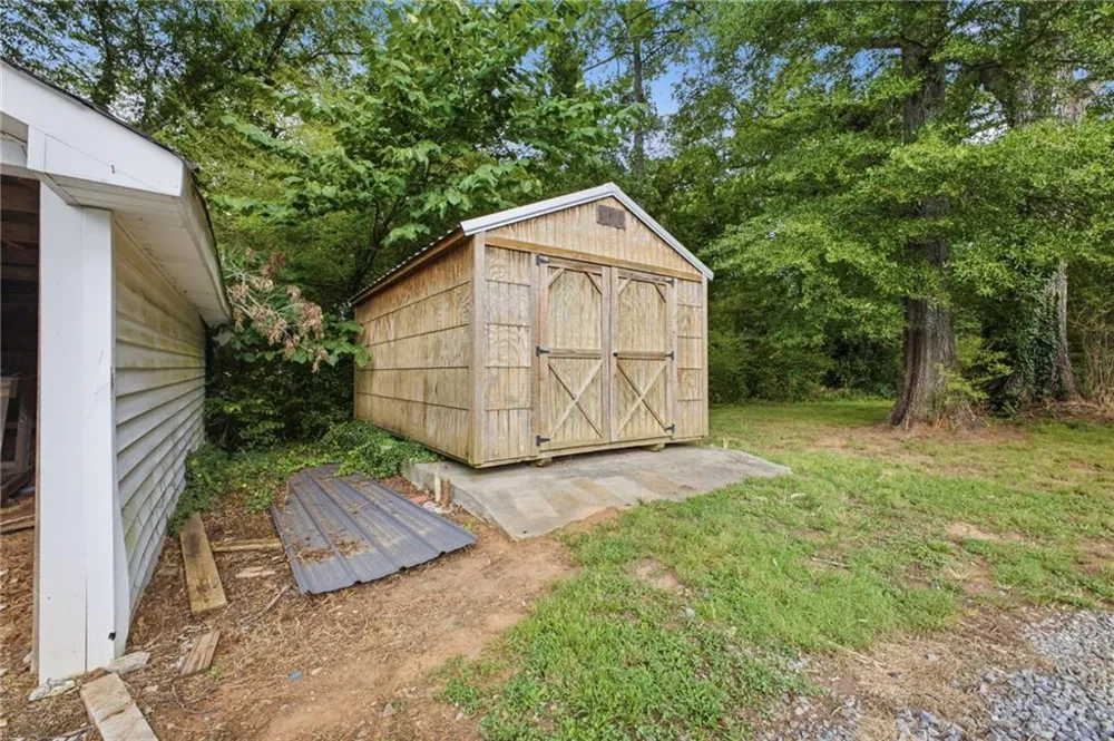 38 Nelson Street SE Silver Creek, GA 30173