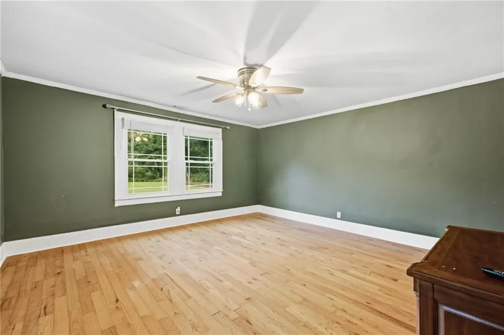 38 Nelson Street SE Silver Creek, GA 30173