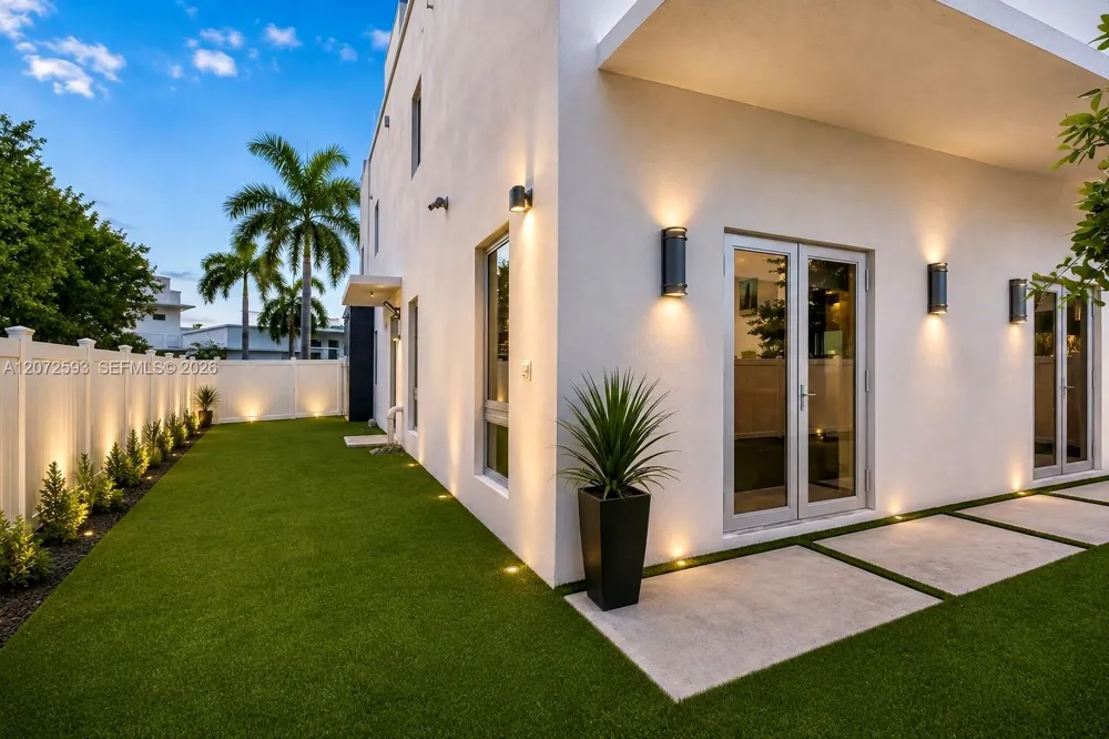 3460 NW 84th Ave Doral, FL 33122