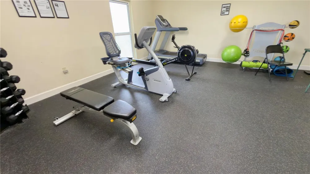 7461 W COUNTRY CLUB DRIVE #306 Sarasota, FL 34243
