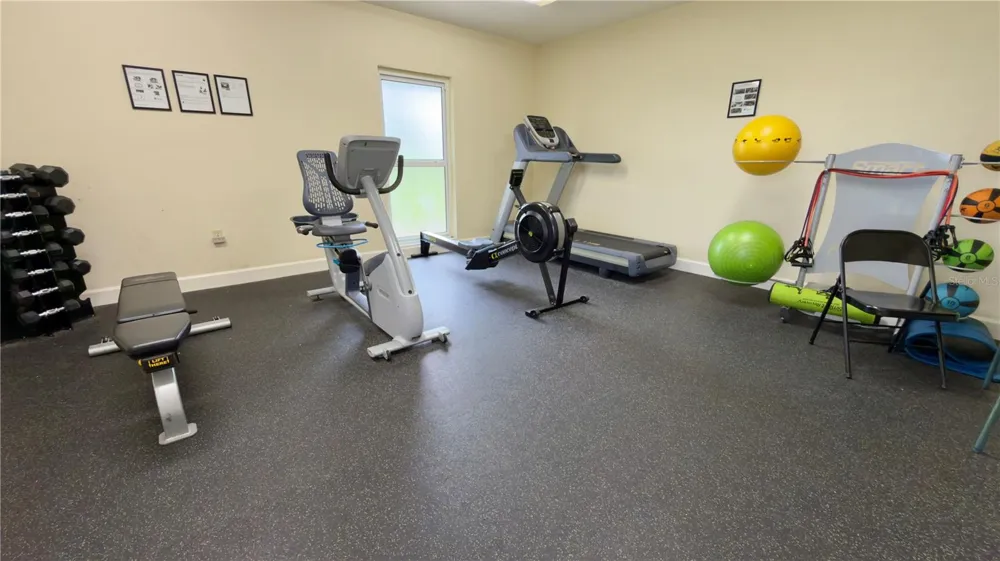 7461 W COUNTRY CLUB DRIVE #306 Sarasota, FL 34243