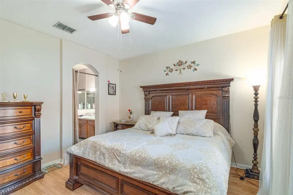 763 STAR POINTE DRIVE Seffner, FL 33584