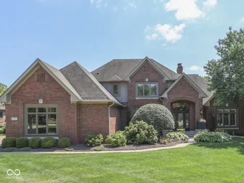 3933 Eagle Trace