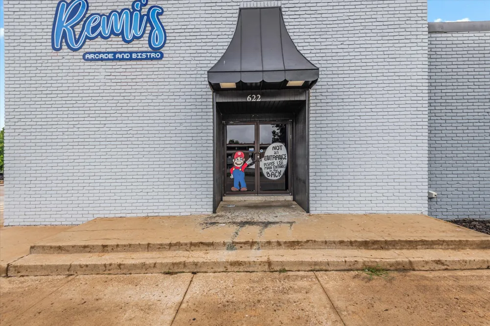 622 SE Frank Phillips Boulevard Bartlesville, OK 74003