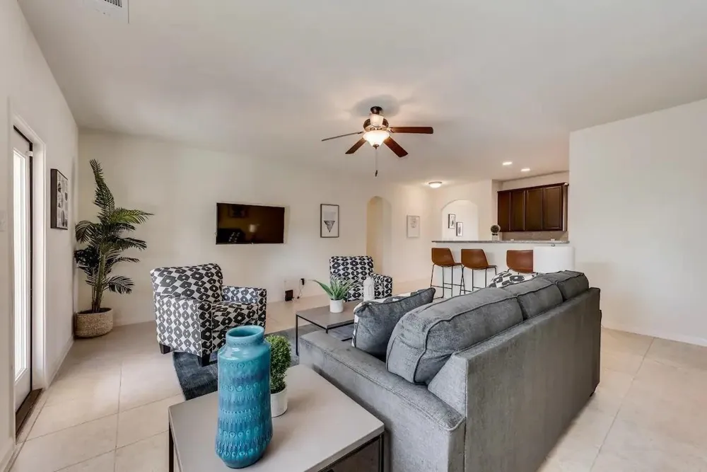 808 Oak Valley Denton, TX 76209
