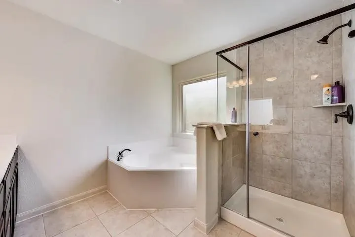 808 Oak Valley Denton, TX 76209