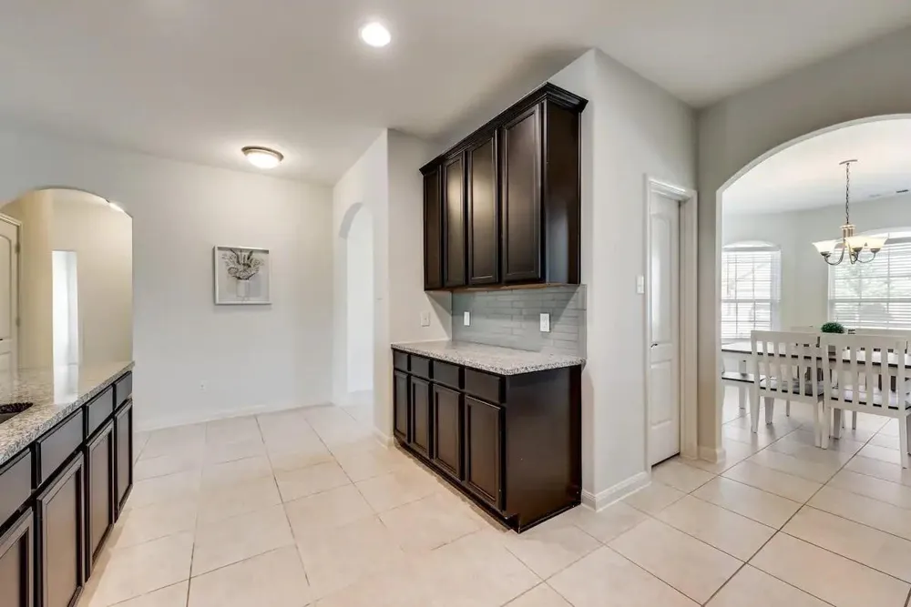 808 Oak Valley Denton, TX 76209