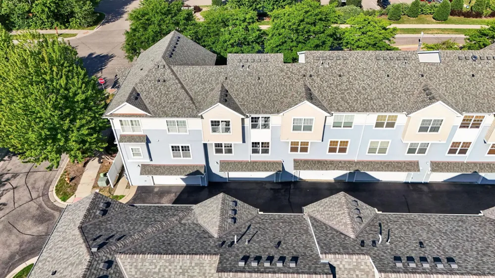 1667 Village Trail E #5 Maplewood, MN 55109