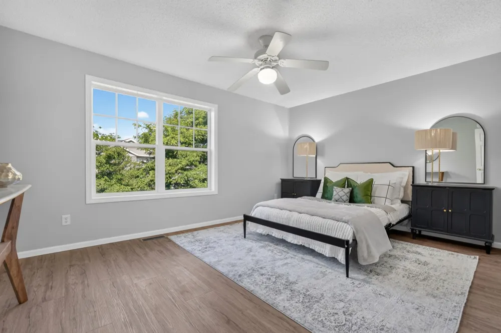 1667 Village Trail E #5 Maplewood, MN 55109