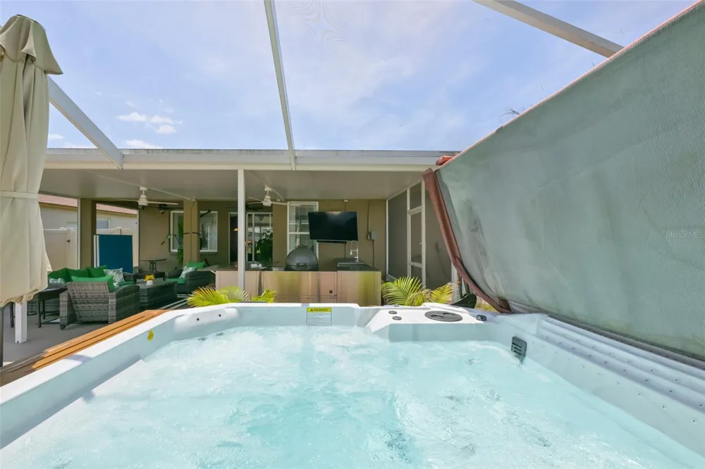 7318 GUILFORD PINE LANE Apollo Beach, FL 33572