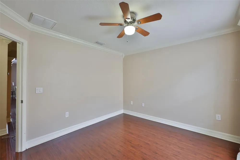 7318 GUILFORD PINE LANE Apollo Beach, FL 33572