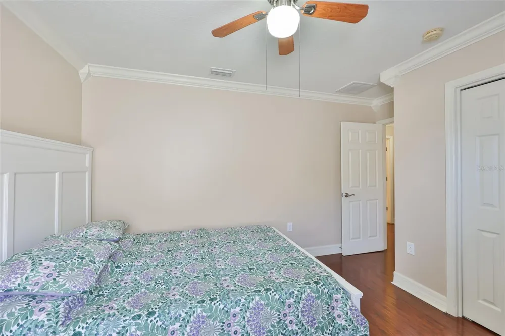 7318 GUILFORD PINE LANE Apollo Beach, FL 33572