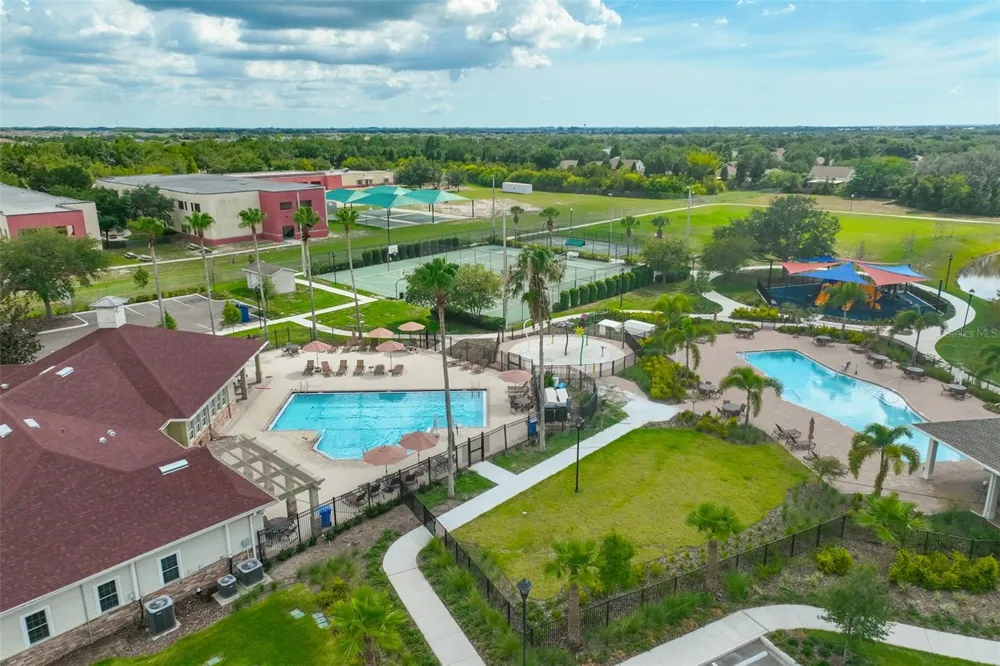 7318 GUILFORD PINE LANE Apollo Beach, FL 33572
