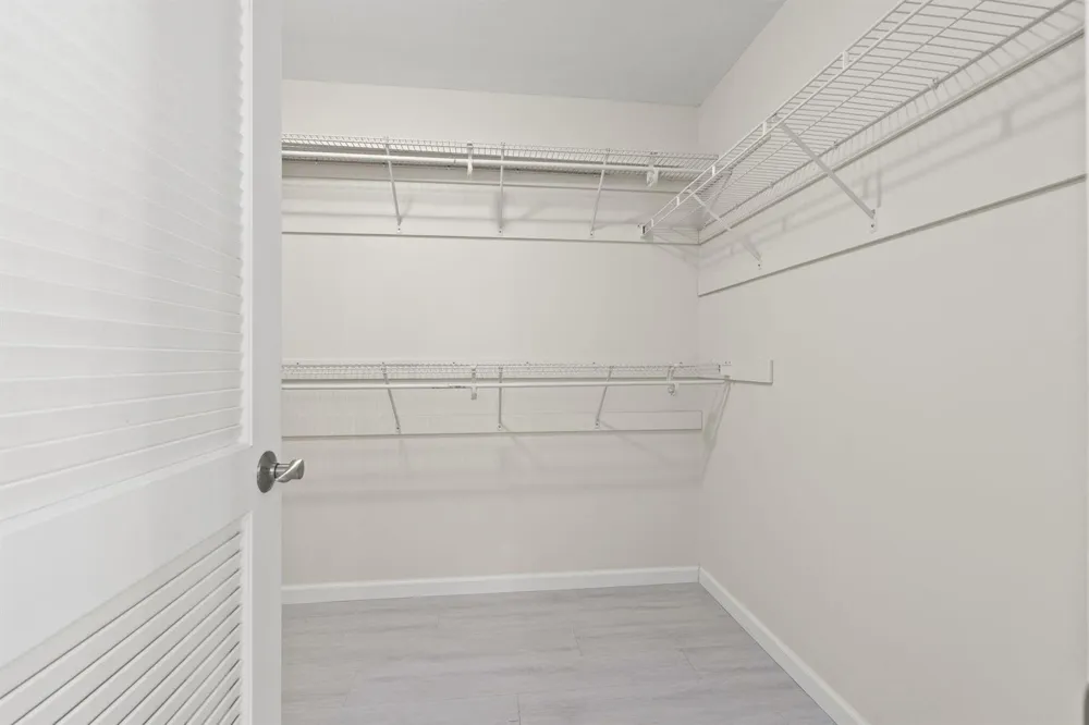 3209 S Lakeview Circle #8-101 Hutchinson Island, FL 34949