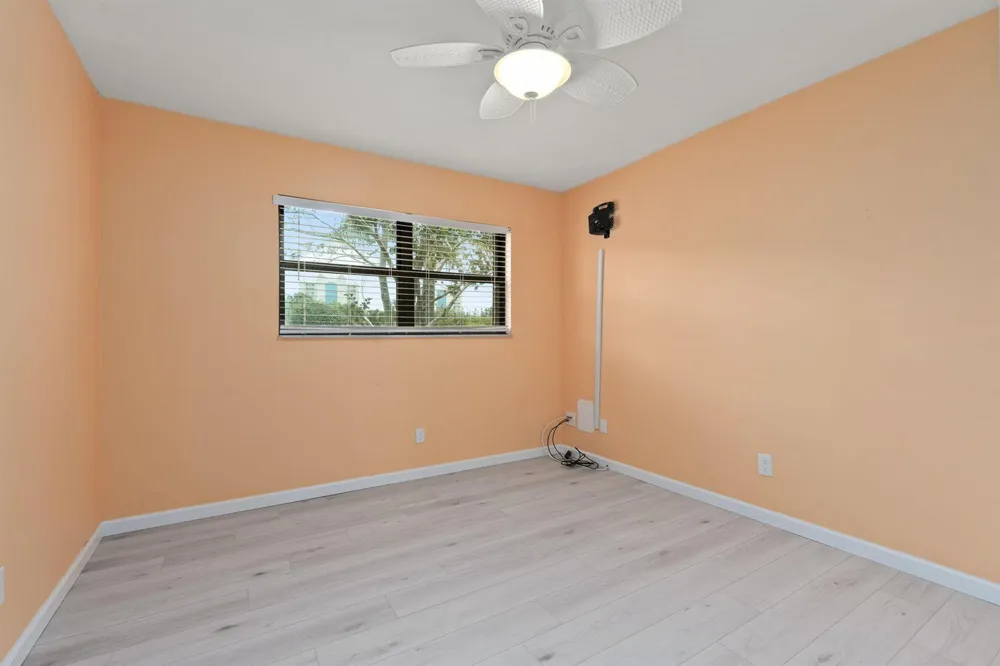 3209 S Lakeview Circle #8-101 Hutchinson Island, FL 34949