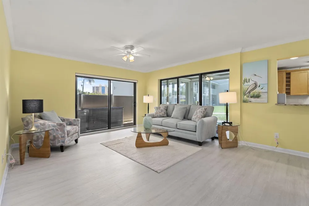 3209 S Lakeview Circle #8-101 Hutchinson Island, FL 34949