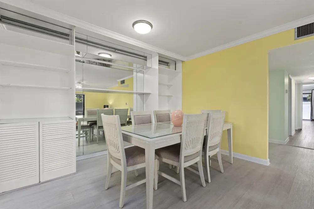 3209 S Lakeview Circle #8-101 Hutchinson Island, FL 34949