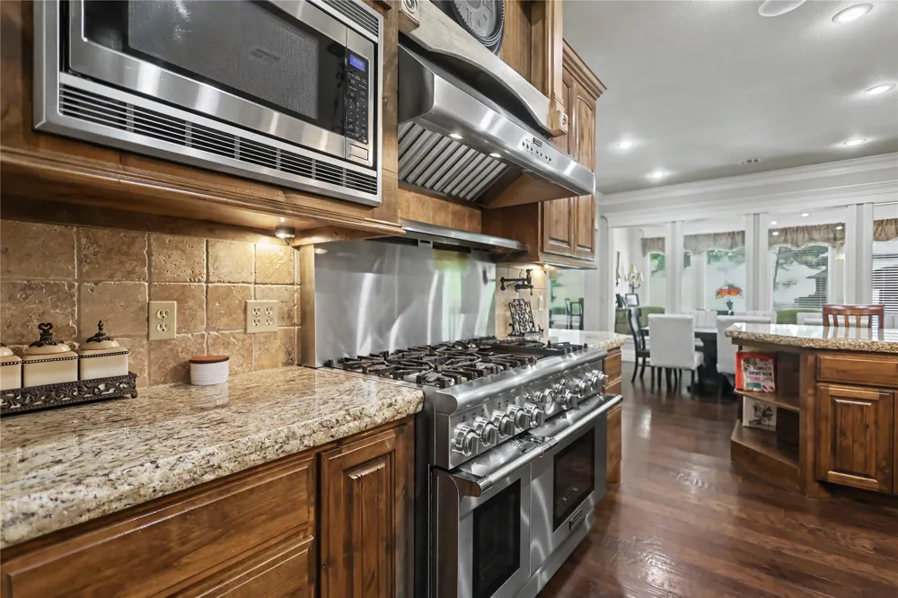 870 Cherry Springs Drive Tahlequah, OK 74464