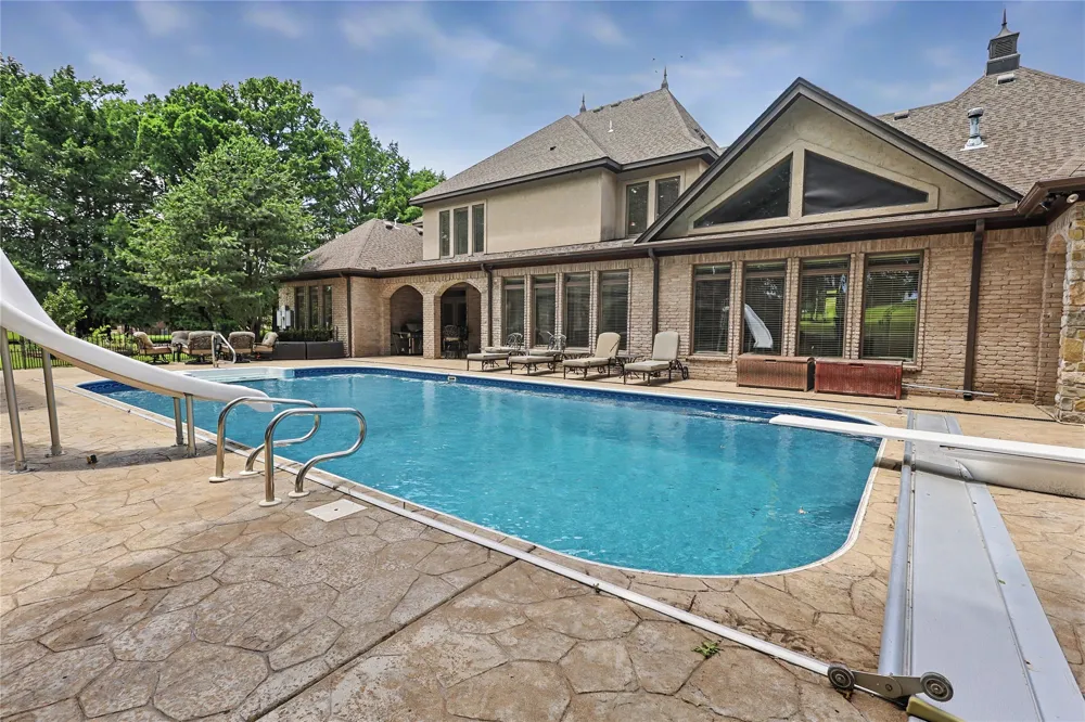 870 Cherry Springs Drive Tahlequah, OK 74464