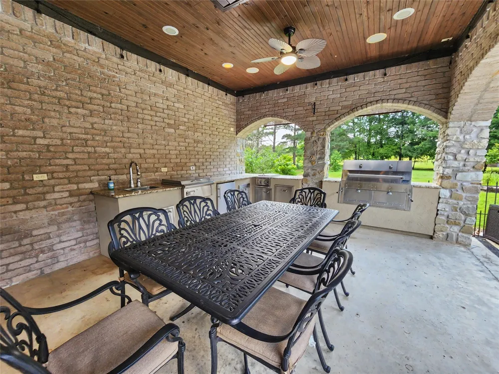 870 Cherry Springs Drive Tahlequah, OK 74464