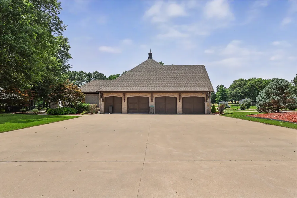 870 Cherry Springs Drive Tahlequah, OK 74464