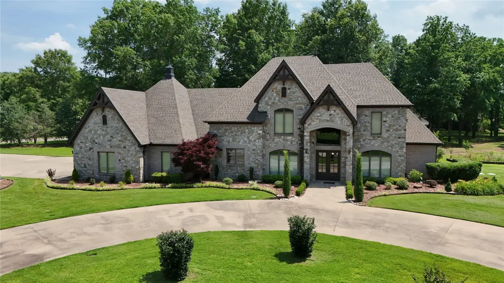870 Cherry Springs Drive Tahlequah, OK 74464