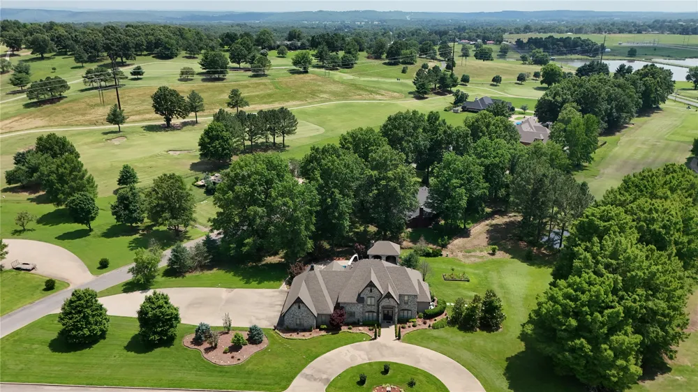 870 Cherry Springs Drive Tahlequah, OK 74464