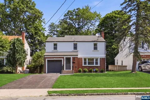 23 Buckingham Road