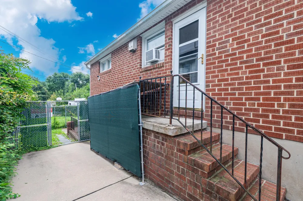 5015 HARFORD ROAD Baltimore, MD 21214