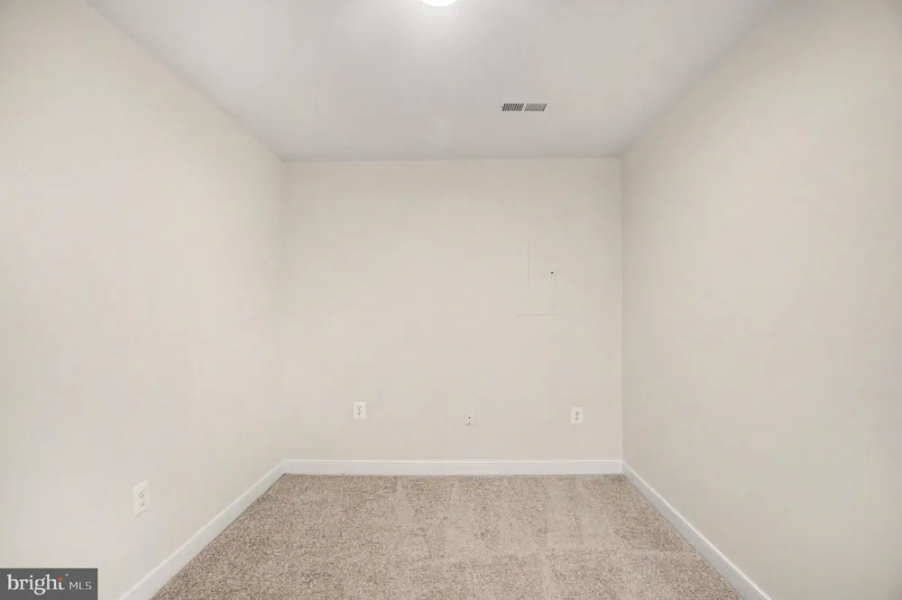 6080 TICKET WAY Woodbridge, VA 22193