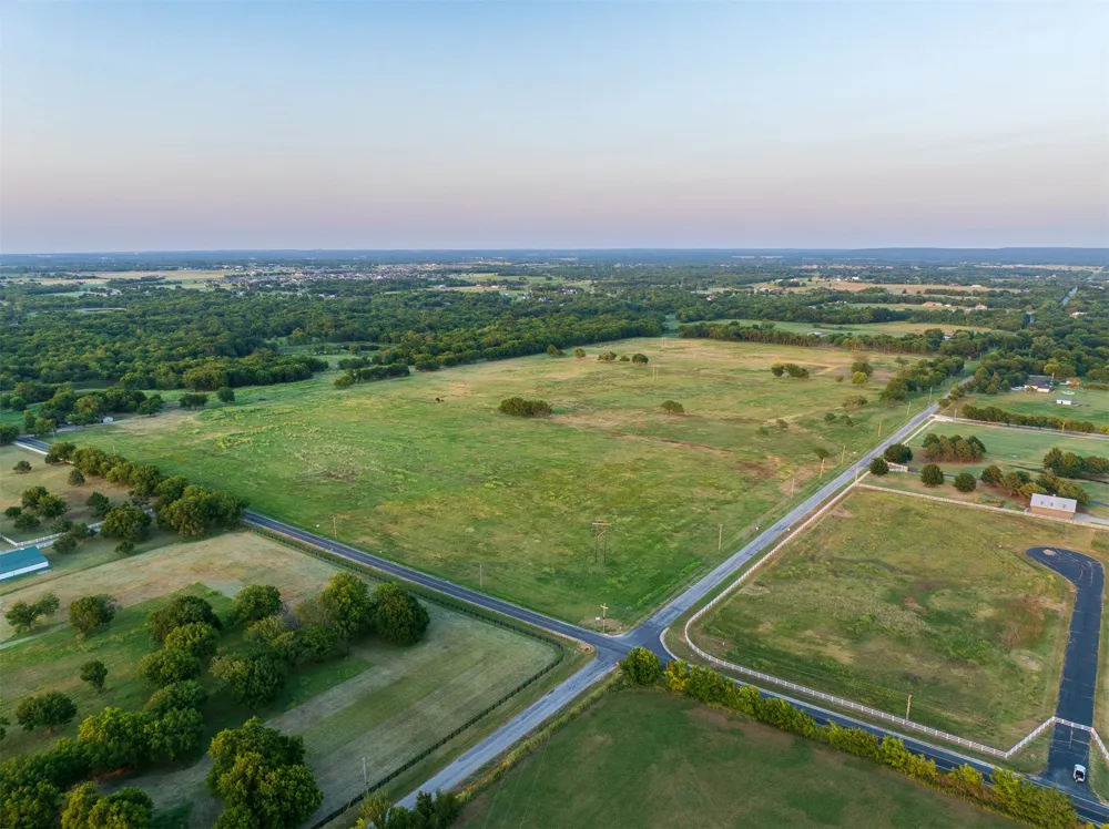 6 E 191st Street S Bixby, OK 74008