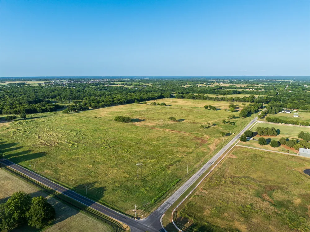 6 E 191st Street S Bixby, OK 74008