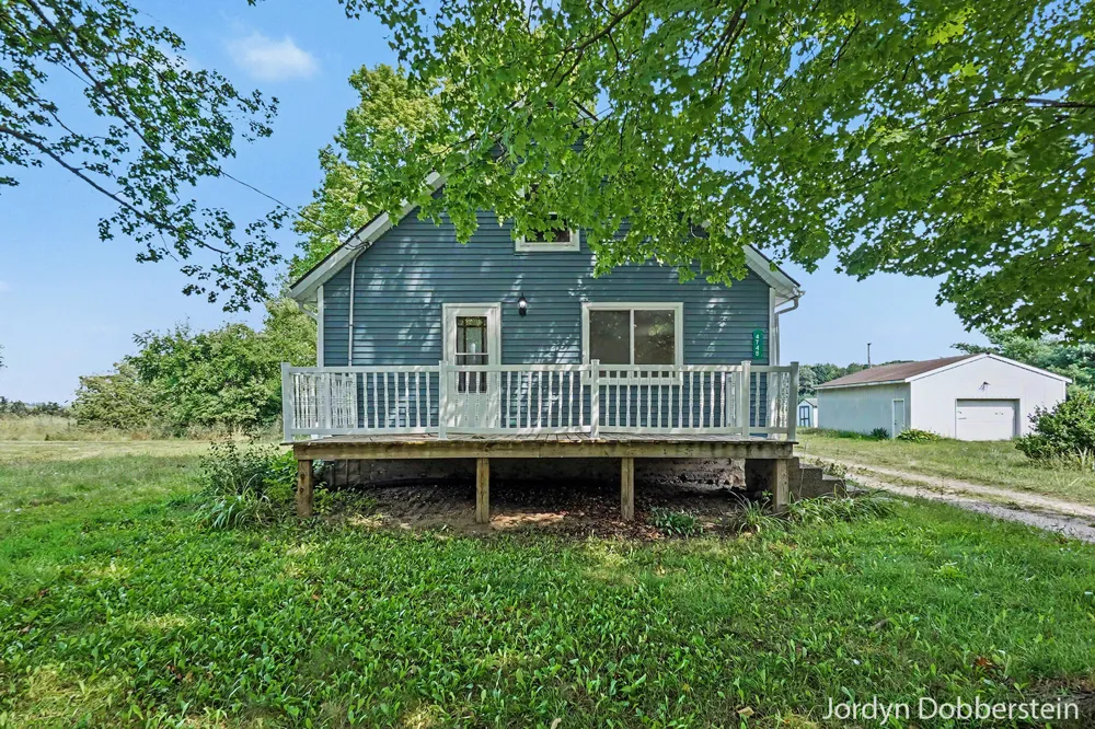 4748 Grove Street Coral, MI 49322