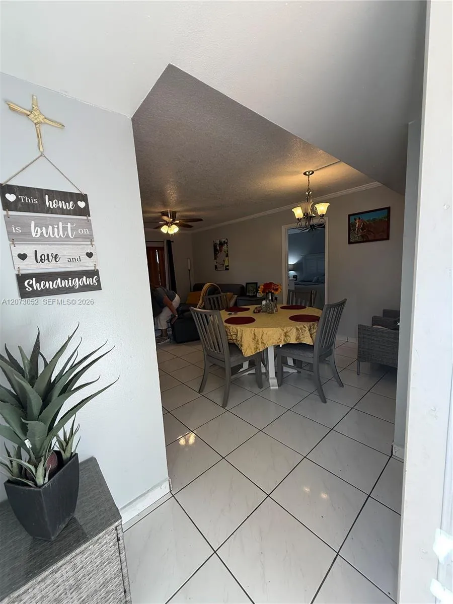 9716 Hammocks Blvd #101 Miami, FL 33196
