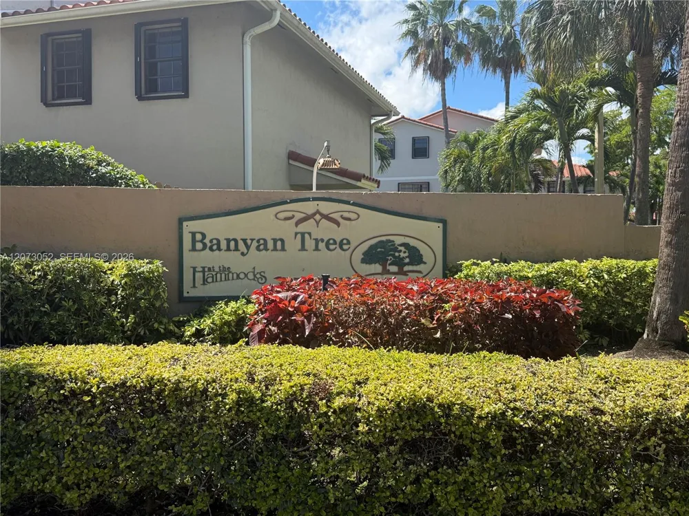 9716 Hammocks Blvd #101 Miami, FL 33196