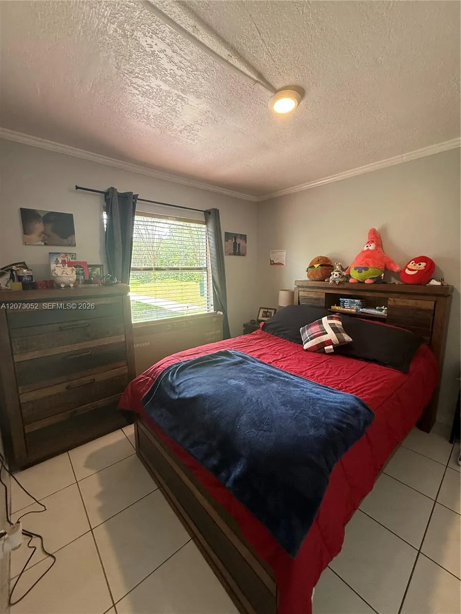9716 Hammocks Blvd #101 Miami, FL 33196