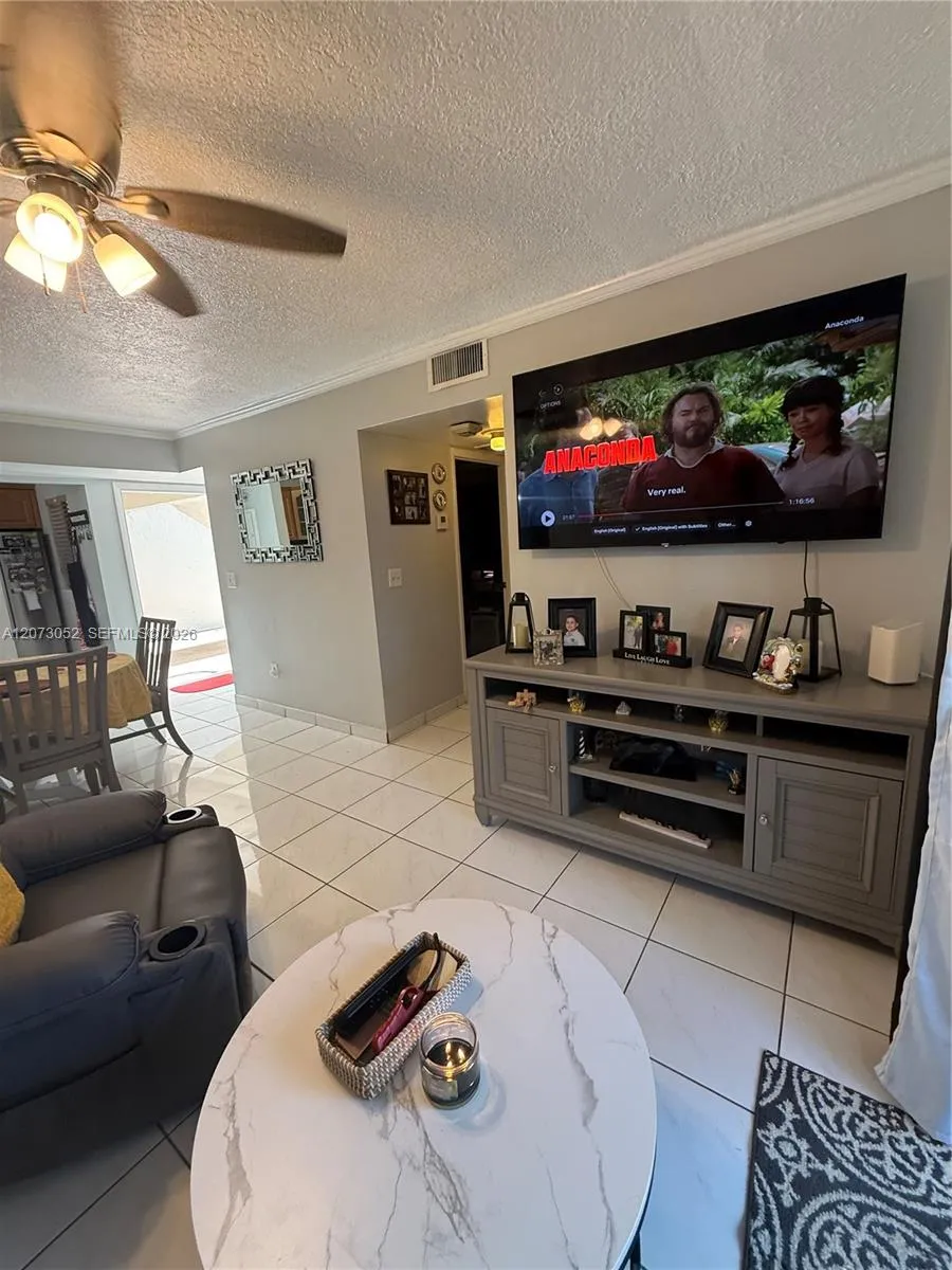 9716 Hammocks Blvd #101 Miami, FL 33196