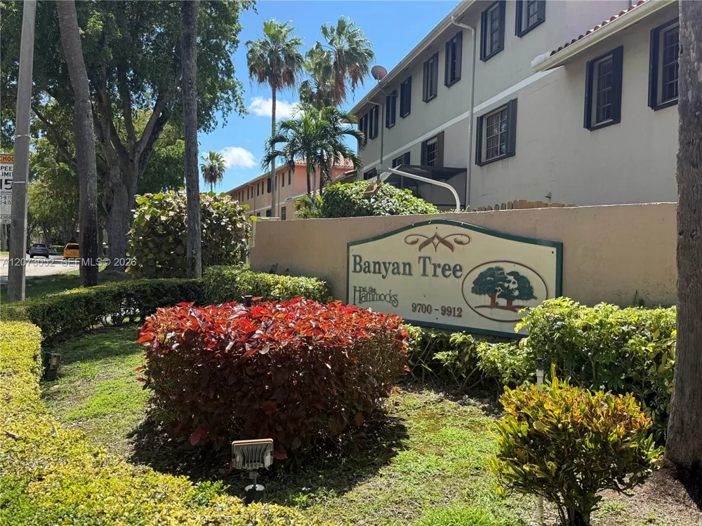 9716 Hammocks Blvd #101 Miami, FL 33196