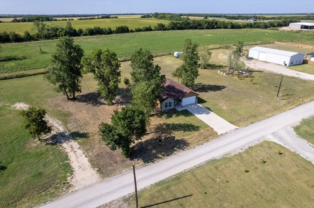 300 Private Road 36008 Honey Grove, TX 75446