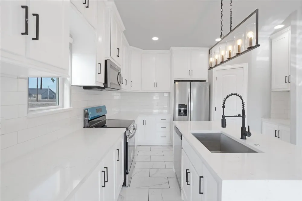 300 Private Road 36008 Honey Grove, TX 75446