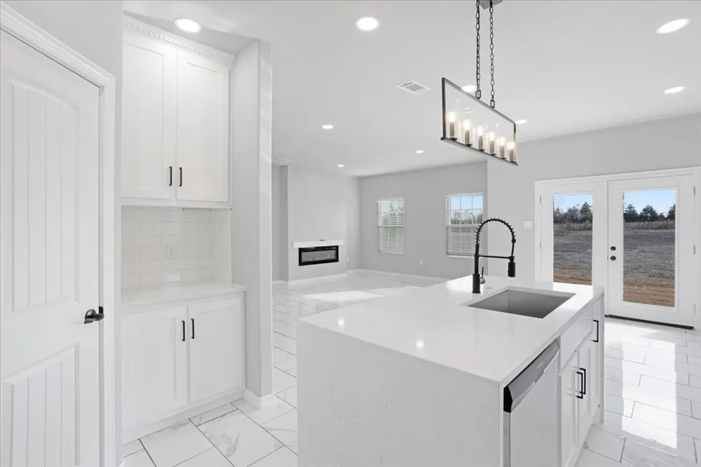 300 Private Road 36008 Honey Grove, TX 75446